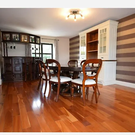 Bailey House 펜션
