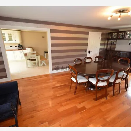 Bailey House 펜션